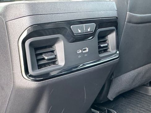 Used 2024 GMC Sierra 1500 AT4 w/ Technology Package image 30