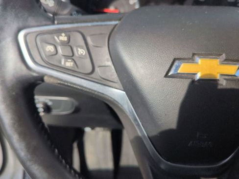 Used 2018 Chevrolet Equinox LT image 22