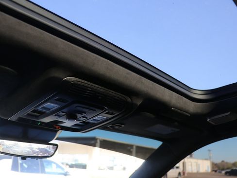 Used 2023 Cadillac Escalade ESV Sport Platinum image 28