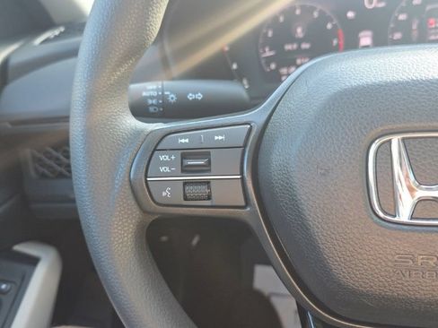 Used 2025 Honda Accord SE image 26