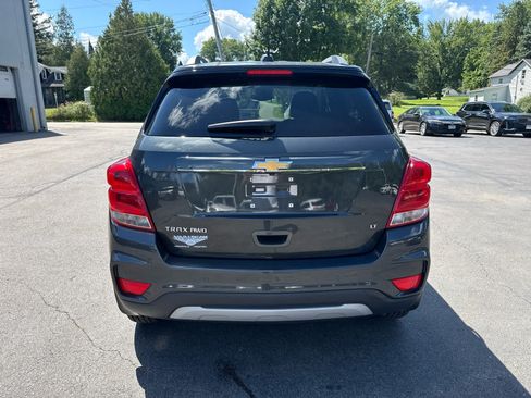 Used 2019 Chevrolet Trax LT w/ Driver Confidence Package AWD/4WD image 4