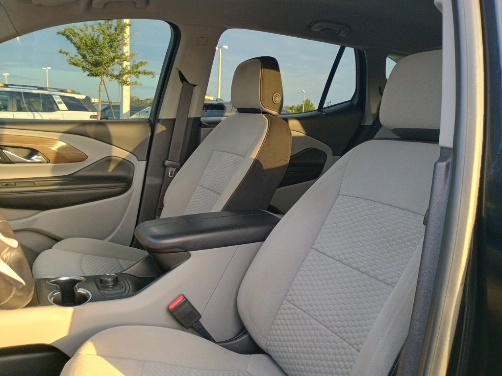 Used 2018 GMC Terrain SLE FWD image 13