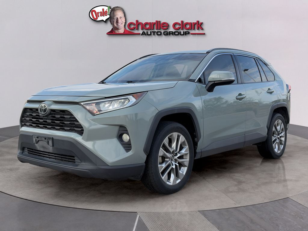 Used 2019 Toyota RAV4 XLE Premium FWD image 1