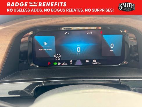 Used 2025 Volkswagen Atlas SE image 16