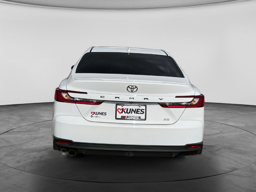 Used 2026 Toyota Camry SE FWD image 8
