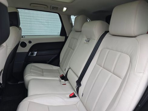 Used 2021 Land Rover Range Rover Sport HSE Silver Edition image 17