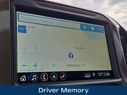 Used 2019 Chevrolet Silverado 1500 High Country image 14