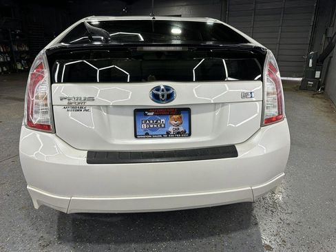 Used 2013 Toyota Prius Two FWD image 4