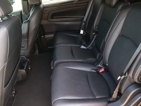 Used 2025 Honda Odyssey Sport-L image 15