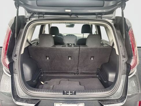 Used 2024 Kia Soul LX w/ Option Group 015 FWD image 28