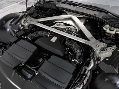 Used 2019 Aston Martin V8 Vantage Coupe RWD image 89