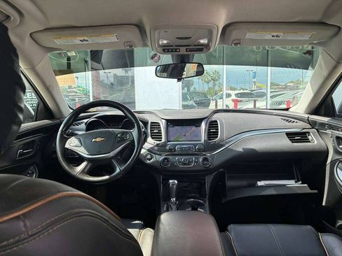 Used 2019 Chevrolet Impala Premier FWD image 2