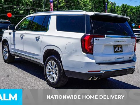 Used 2025 GMC Yukon XL Denali AWD/4WD image 5