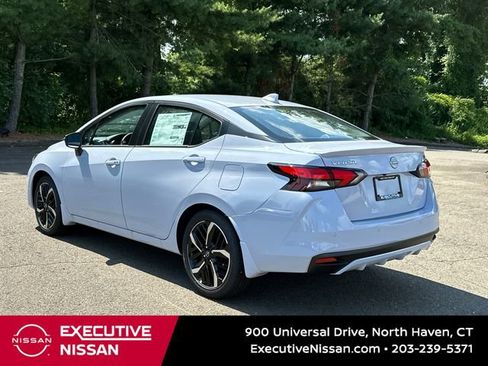 New 2025 Nissan Versa SR w/ Trunk Package image 4