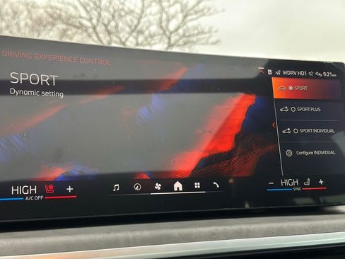 Certified 2026 BMW X5 xDrive40i w/ M Sport Package image 39