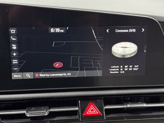 Used 2023 Kia Niro EX FWD image 18