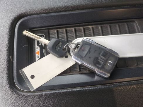 Used 2017 Chevrolet Silverado 1500 LTZ Z71 w/ LTZ Plus Package image 33