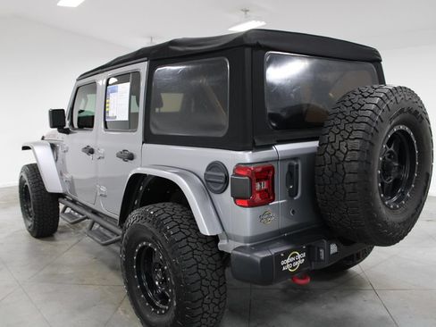 Used 2018 Jeep Wrangler Unlimited Rubicon w/ Steel Bumper Group AWD/4WD image 8