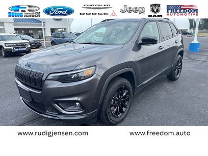Used 2023 Jeep Cherokee Altitude Lux