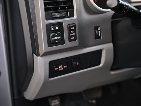 Used 2012 Toyota Tundra 2WD Double Cab image 20