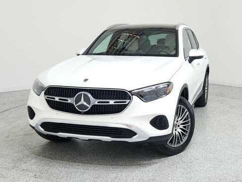 New 2026 Mercedes-Benz GLC 300 image 2