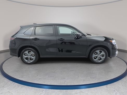 New 2026 Honda HR-V LX image 4