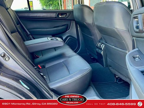 Used 2017 Subaru Outback 2.5i Limited AWD/4WD image 12