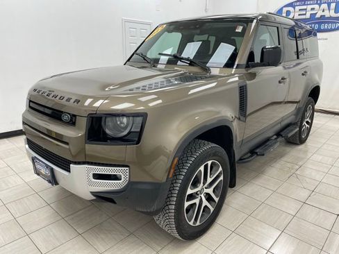 Used 2023 Land Rover Defender 130 SE image 18