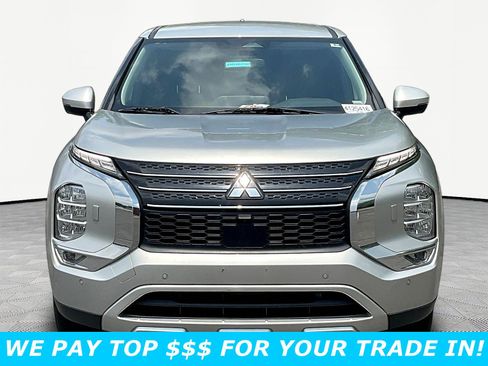 Used 2024 Mitsubishi Outlander SE Black Edition AWD/4WD image 2
