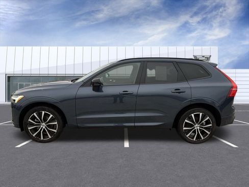 Used 2024 Volvo XC60 B5 Plus image 5