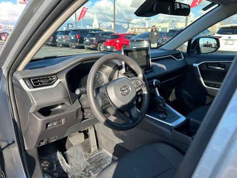 Certified 2025 Toyota RAV4 XLE image 10