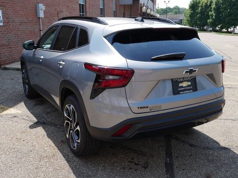 New 2026 Chevrolet Trax RS w/ Driver Confidence Package FWD image 5