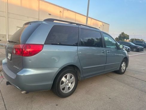 Used 2006 Toyota Sienna CE FWD image 3