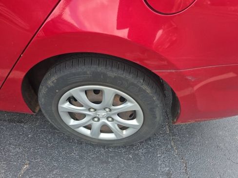 Used 2013 Hyundai Accent GLS FWD image 7