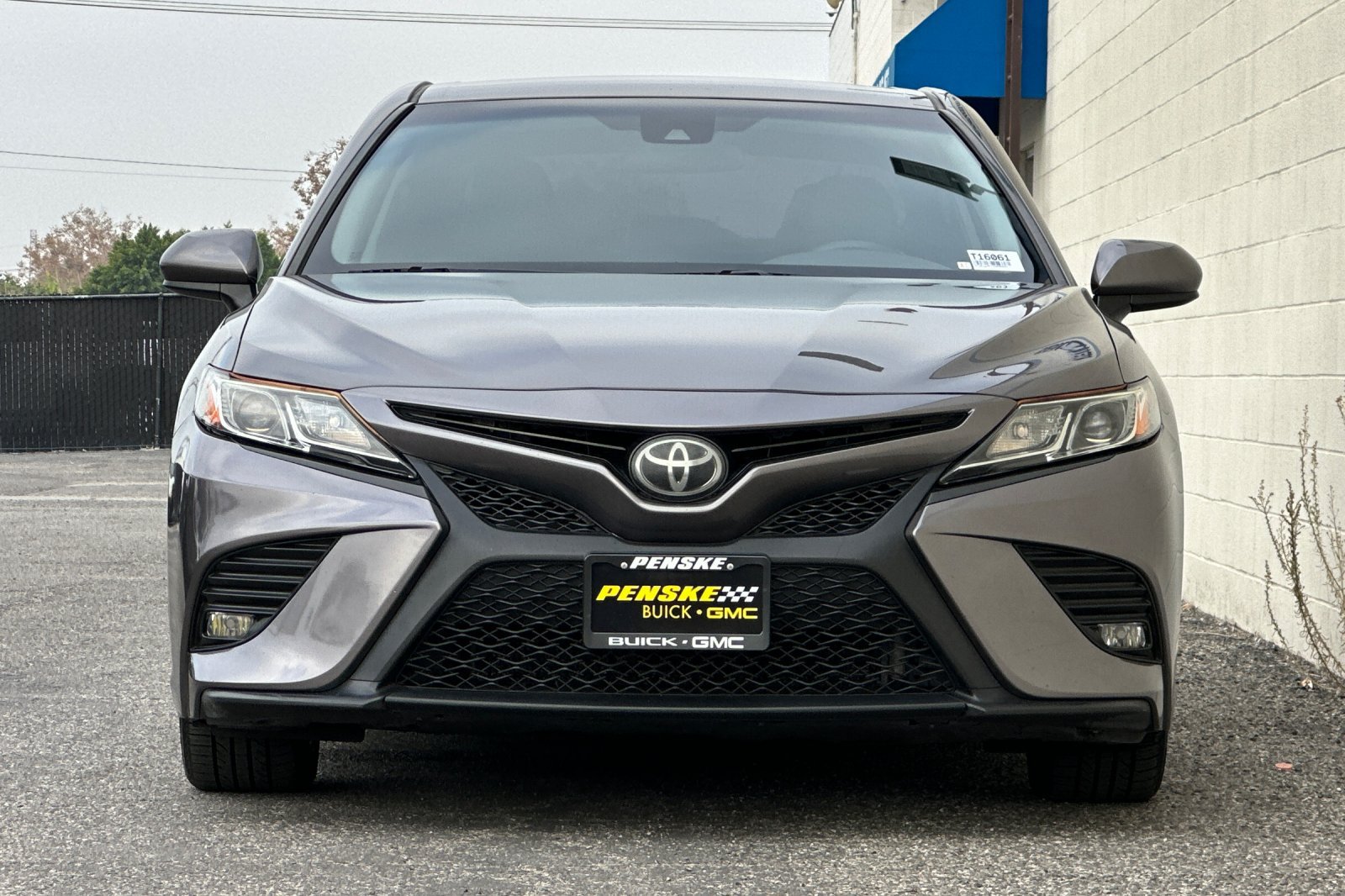 Used 2018 Toyota Camry SE FWD image 9