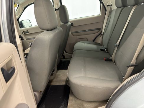 Used 2011 Ford Escape XLS w/ 102A Rapid Spec Order Code AWD/4WD image 13