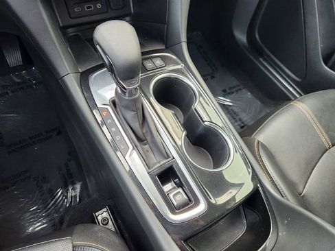 Used 2023 Chevrolet Equinox Premier FWD image 24