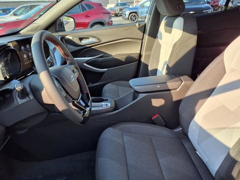 New 2025 Chevrolet Trax RS w/ Driver Confidence Package image 9