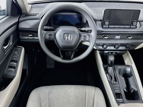 Certified 2023 Honda Accord EX image 22