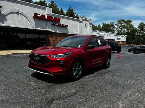 Used 2024 Ford Escape ST-Line FWD image 2
