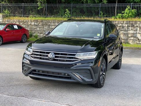 Used 2024 Volkswagen Tiguan S FWD image 3