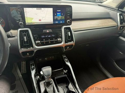 Used 2023 Kia Sorento SX Prestige image 28