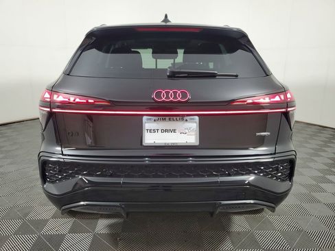 New 2026 Audi Q3 quattro 2.0T AWD/4WD image 5