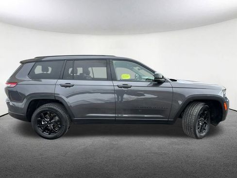 Used 2024 Jeep Grand Cherokee L Laredo AWD/4WD image 14