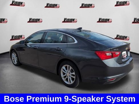 Used 2017 Chevrolet Malibu LT w/ Leather Package FWD image 7