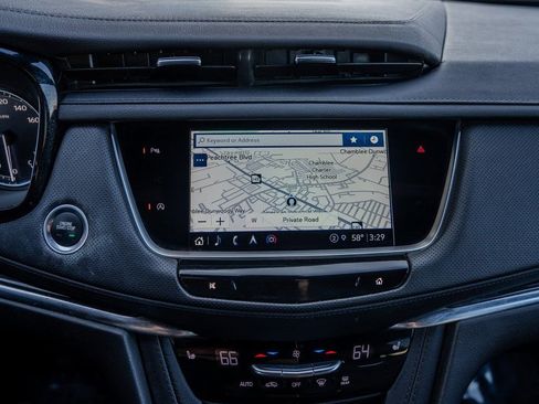 Used 2024 Cadillac XT5 Premium Luxury image 10