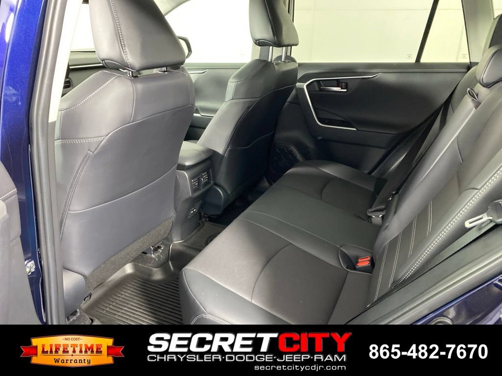 Used 2025 Toyota RAV4 Limited w/ Weather Package AWD/4WD image 27