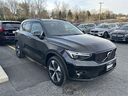 New 2026 Volvo XC40 B5 Plus w/ Climate Package image 2