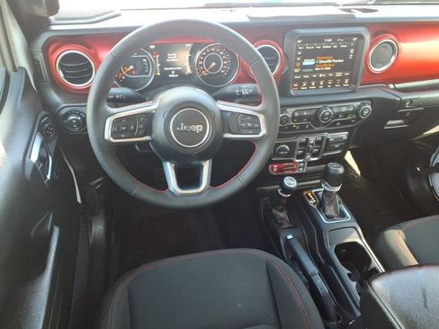 Used 2023 Jeep Gladiator Rubicon w/ Cold Weather Group AWD/4WD image 12