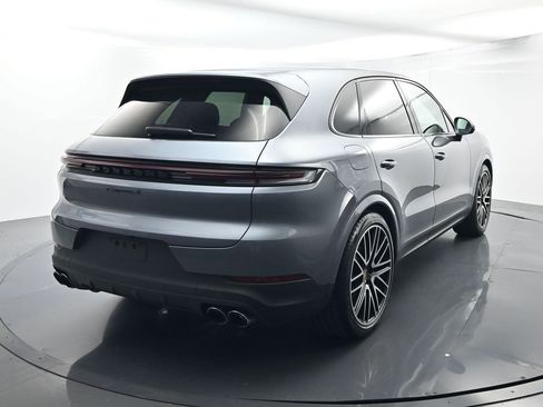 Certified 2026 Porsche Cayenne S AWD/4WD image 14